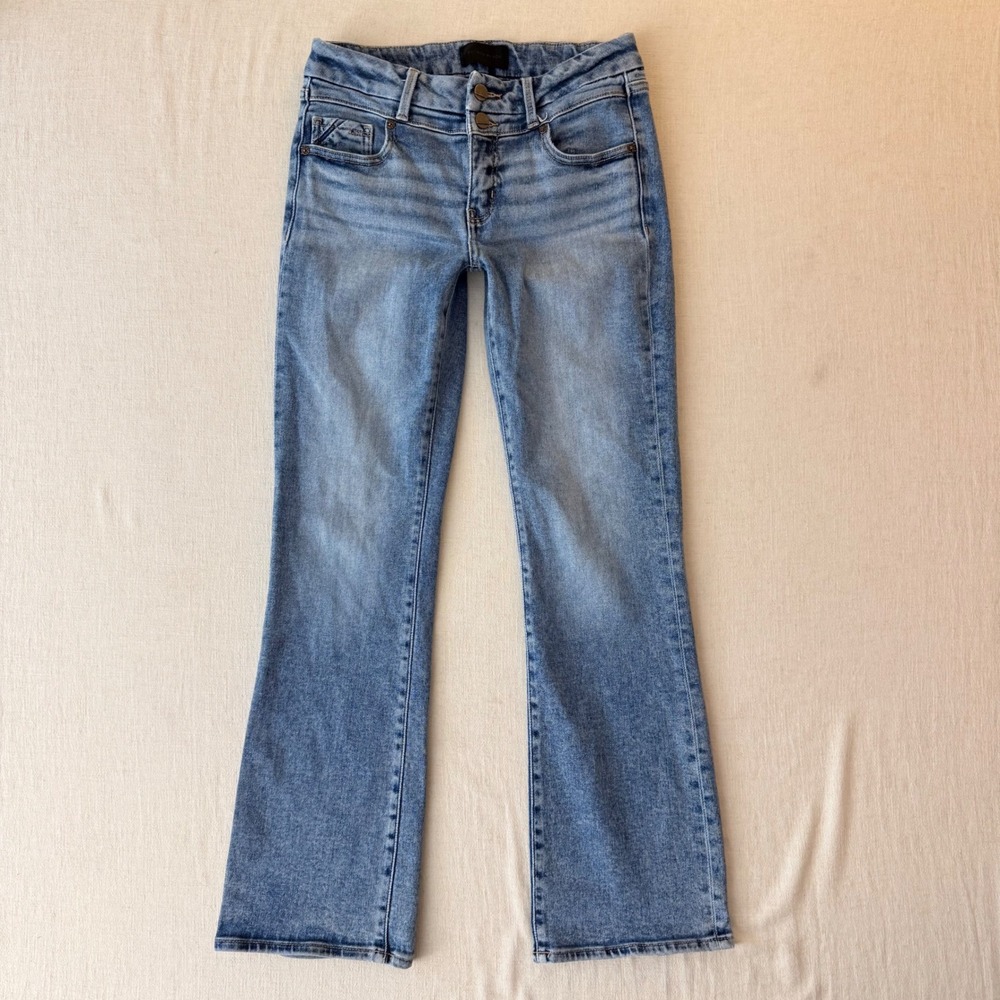 Buckle Black Fit No. 53 Tailored Bootcut Jeans Women 27x30 Medium Wash Blue